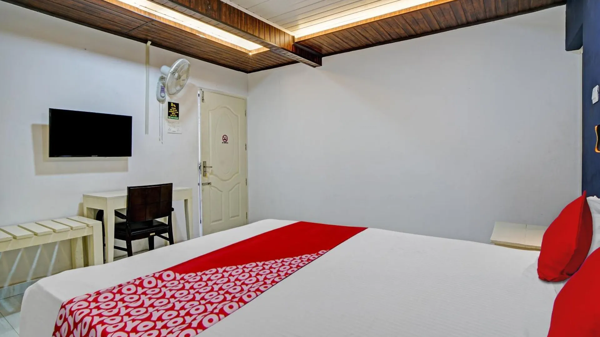 ***  Hotel O The Coffee Club Executive Lodging Alappuzha India